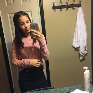 Meet your Posher, Elianny